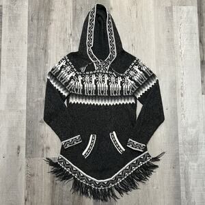 Women's Alpaca Wool Nepalese Grey/White Hooded Fringe Pull Over Sweater Small